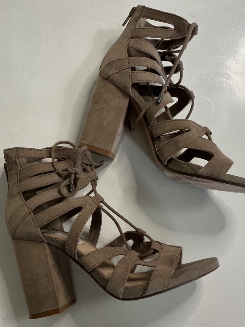 Steve Madden Gal Taupe Evereve strappy sandals size 7 - Picture 2 of 4